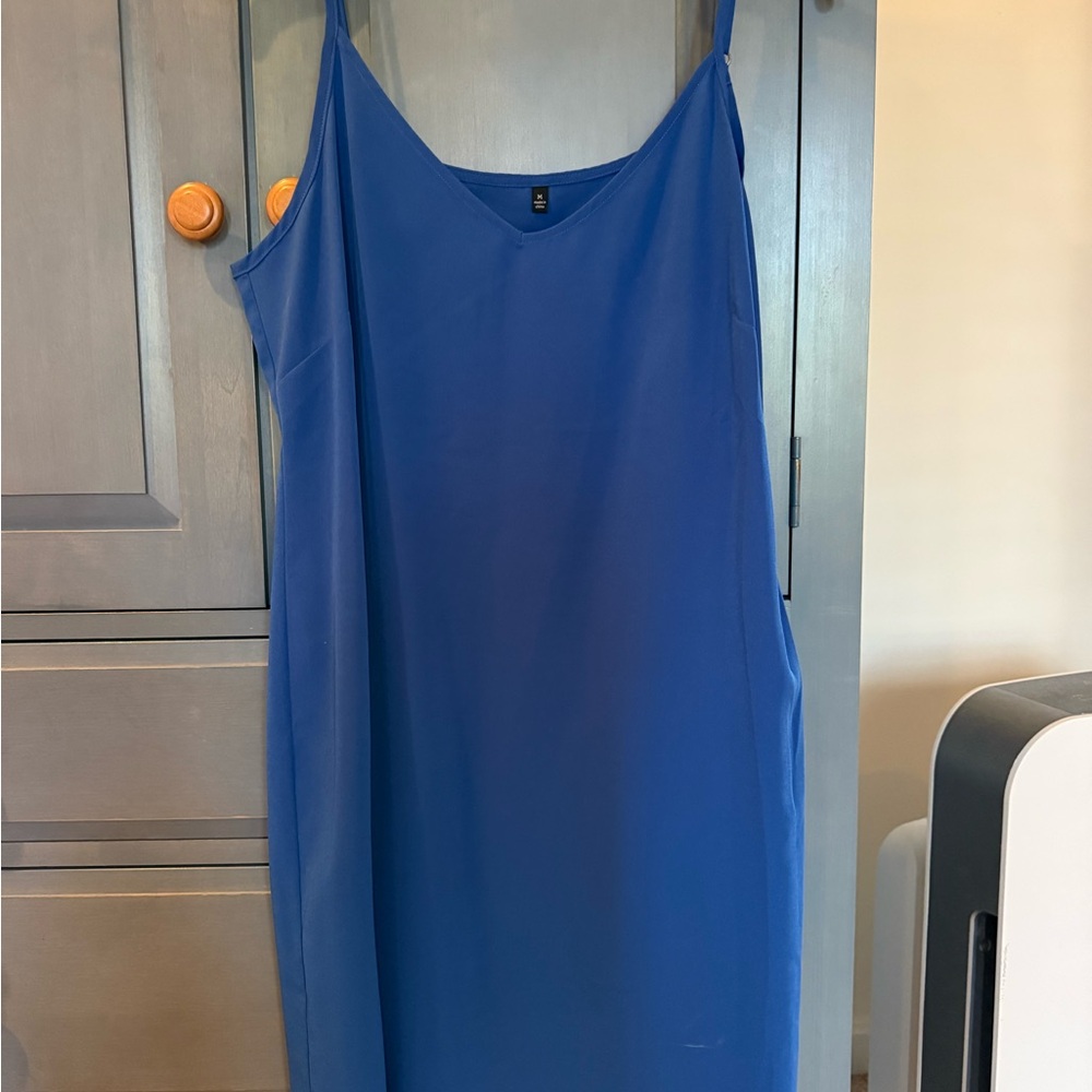 Floral Blue Dress with Belt - Picture 6 of 9